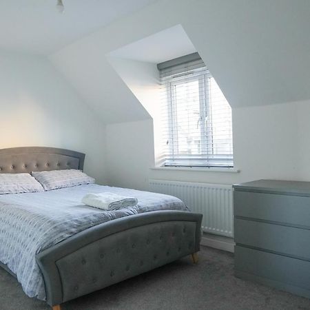 Stunning Two-Bedroom Apartment At A3Ree, Free Parking, Near Cribbs Causeway Mall Bristol Ngoại thất bức ảnh