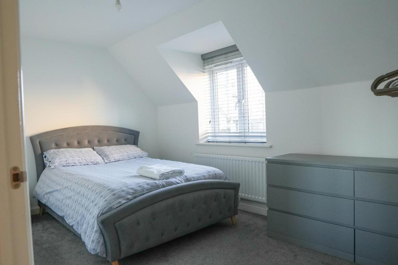 Stunning Two-Bedroom Apartment At A3Ree, Free Parking, Near Cribbs Causeway Mall Bristol Ngoại thất bức ảnh