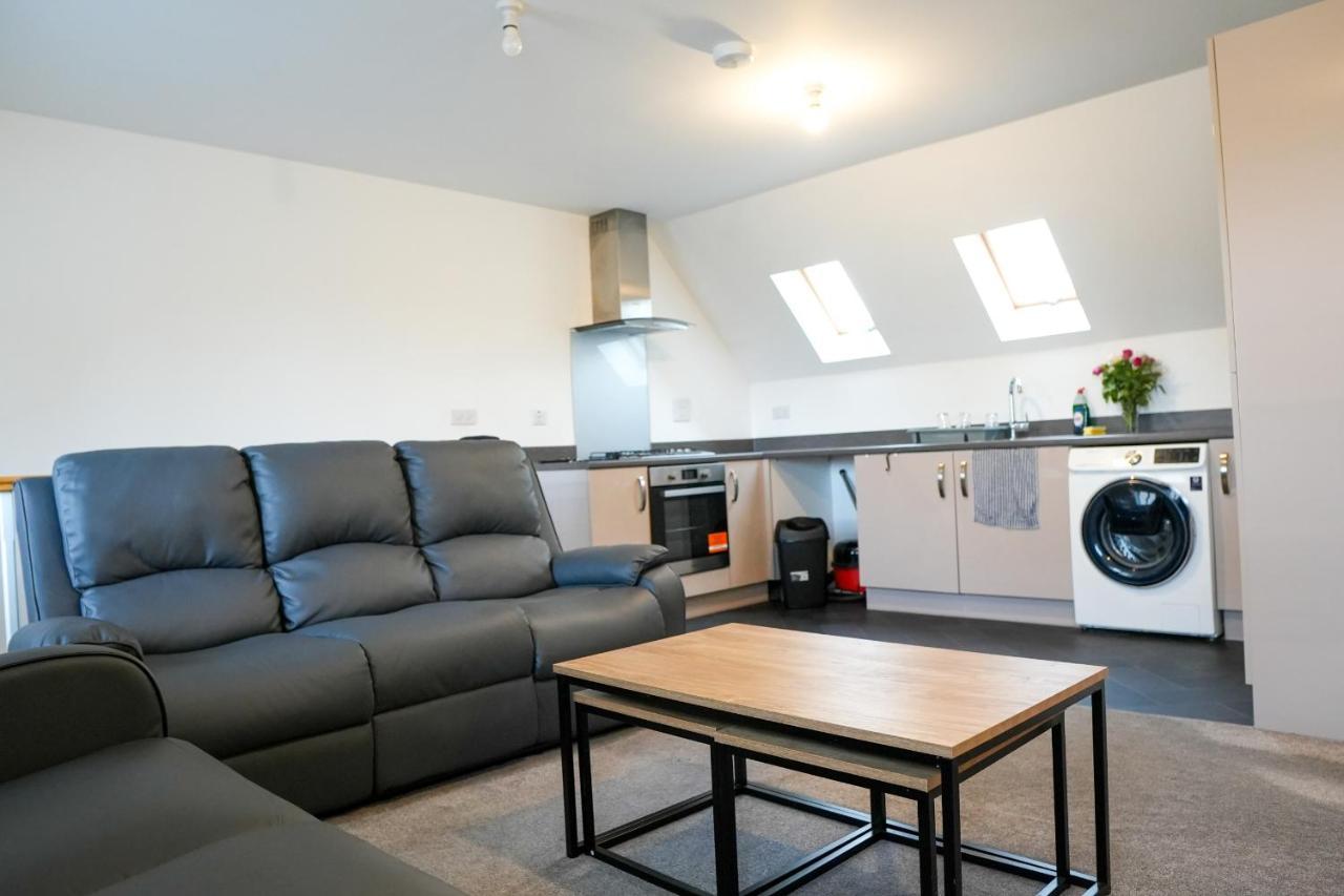 Stunning Two-Bedroom Apartment At A3Ree, Free Parking, Near Cribbs Causeway Mall Bristol Ngoại thất bức ảnh