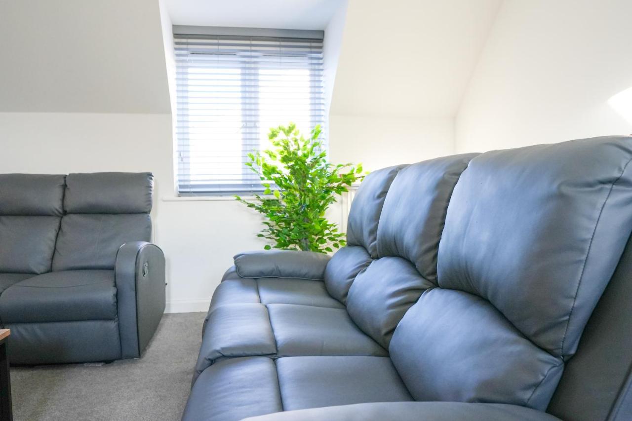 Stunning Two-Bedroom Apartment At A3Ree, Free Parking, Near Cribbs Causeway Mall Bristol Ngoại thất bức ảnh