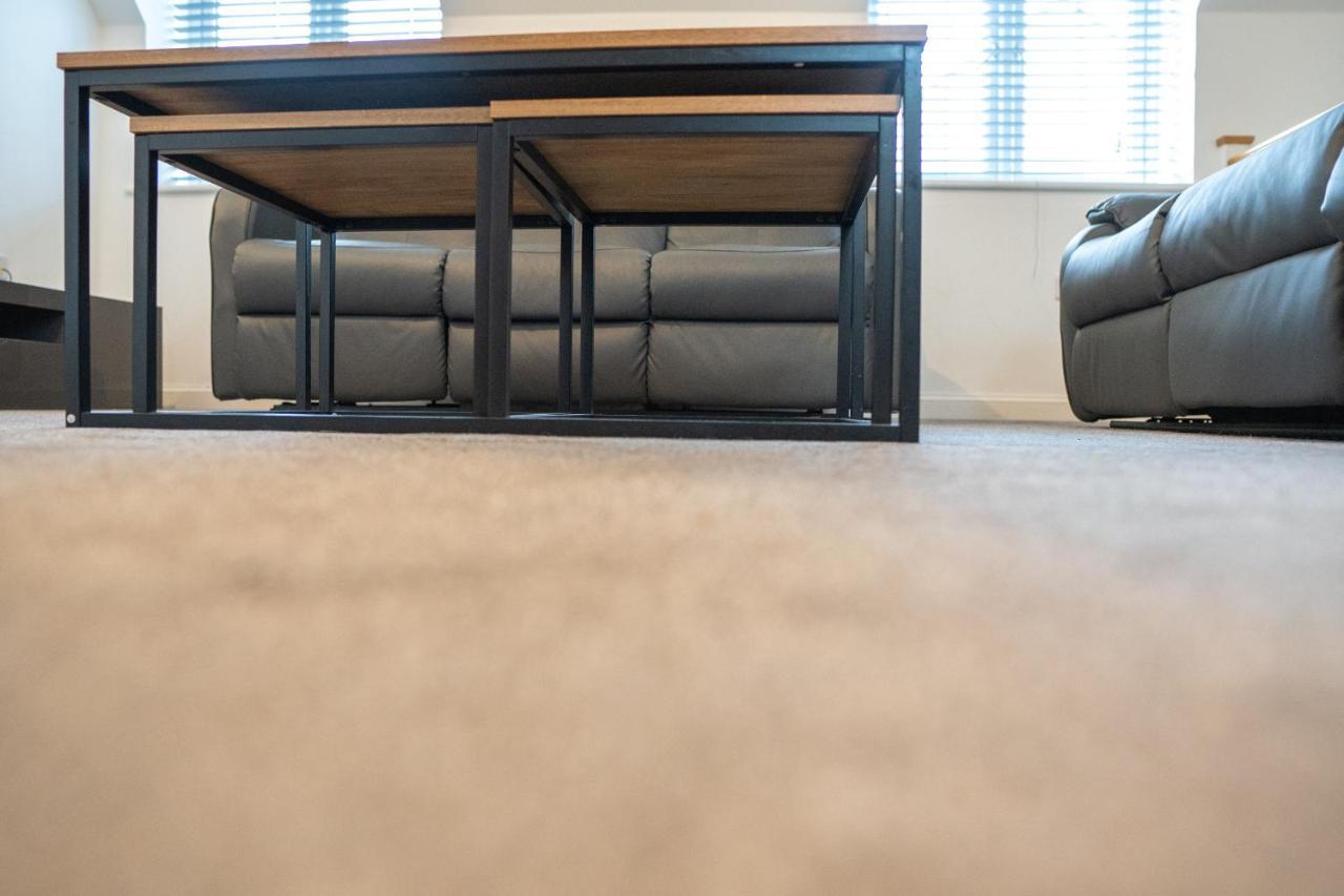 Stunning Two-Bedroom Apartment At A3Ree, Free Parking, Near Cribbs Causeway Mall Bristol Ngoại thất bức ảnh