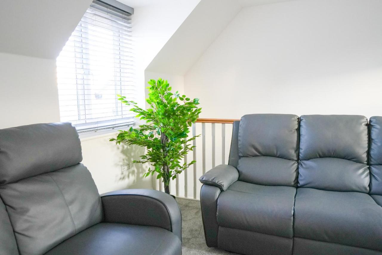 Stunning Two-Bedroom Apartment At A3Ree, Free Parking, Near Cribbs Causeway Mall Bristol Ngoại thất bức ảnh