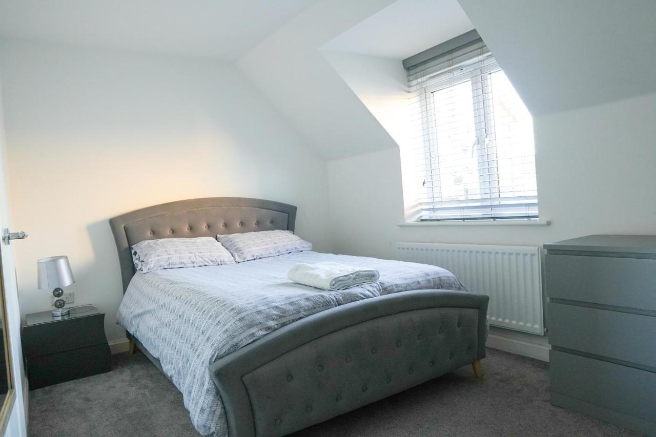 Stunning Two-Bedroom Apartment At A3Ree, Free Parking, Near Cribbs Causeway Mall Bristol Ngoại thất bức ảnh