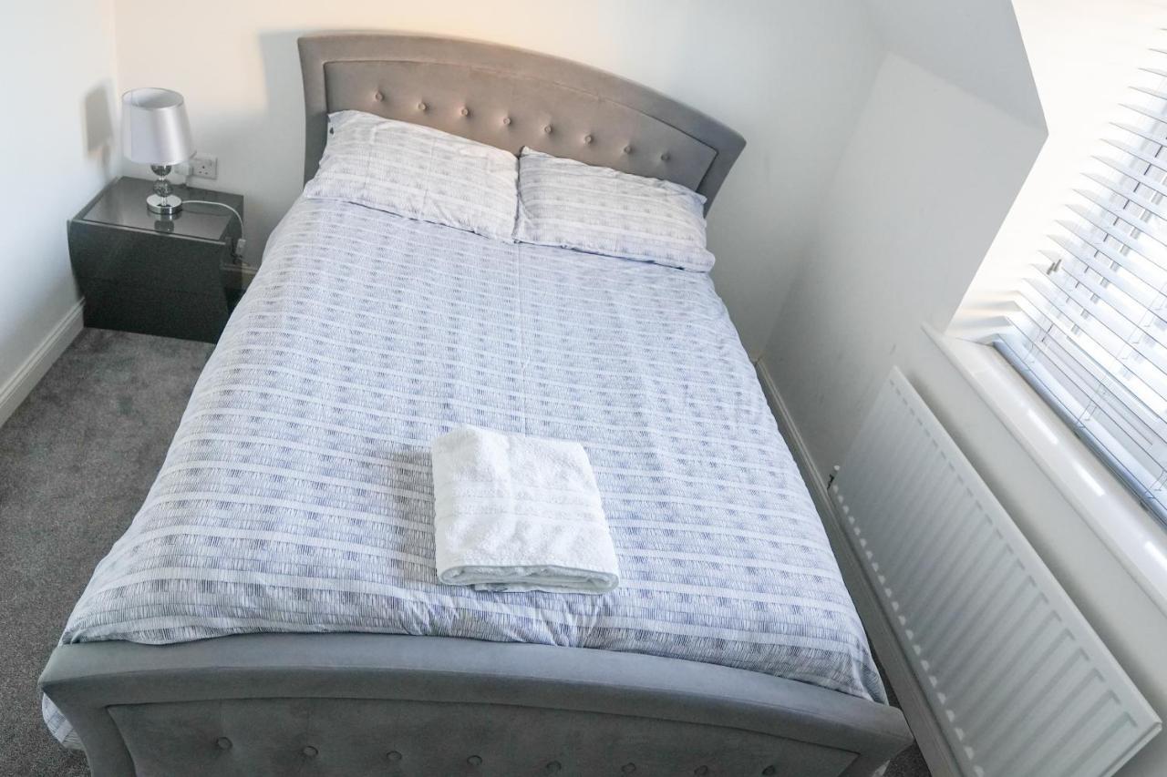 Stunning Two-Bedroom Apartment At A3Ree, Free Parking, Near Cribbs Causeway Mall Bristol Ngoại thất bức ảnh